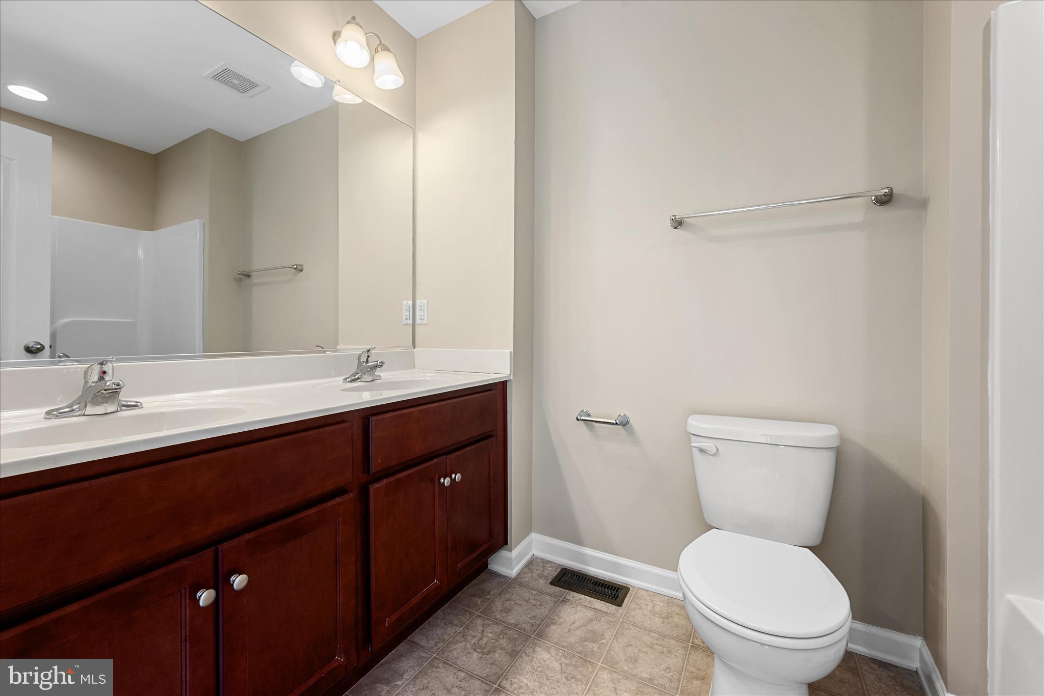 MANOR PARK - Residential