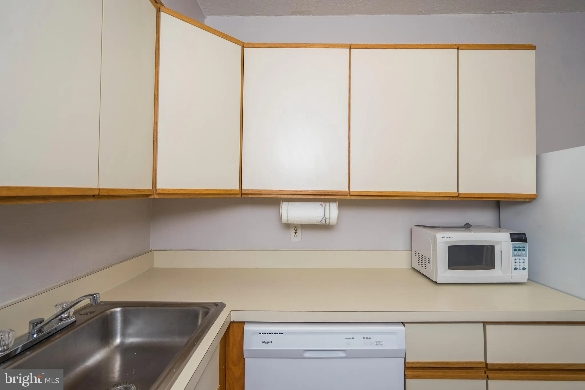 Philadelphia, Pennsylvania 19103, United States, 1 Bedroom Bedrooms, ,1 BathroomBathrooms,Residential,Active,123491