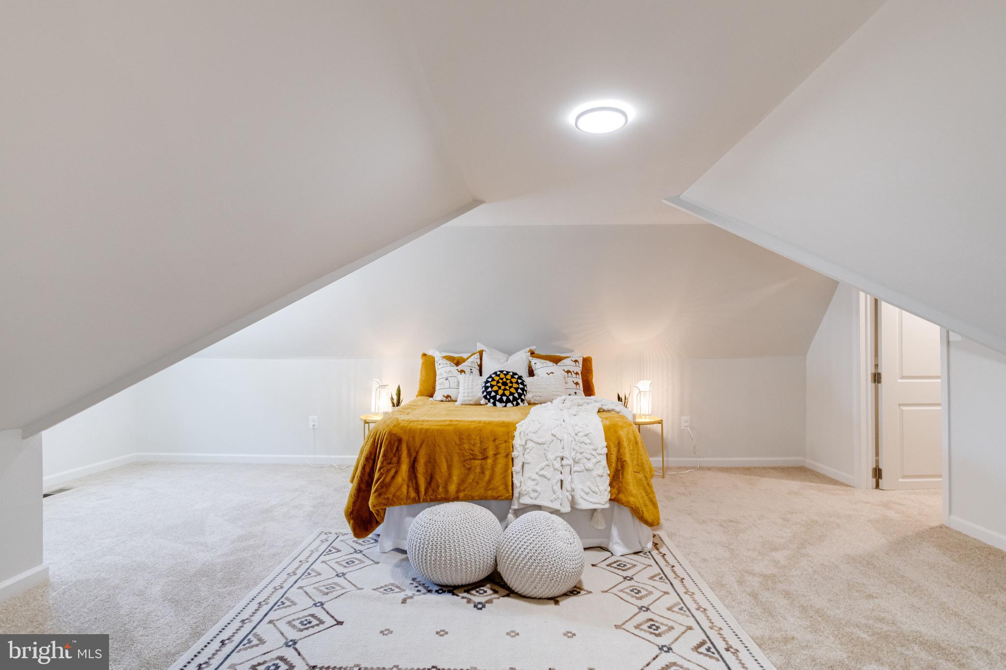 LAURAVILLE HISTORIC DISTRICT - Residential