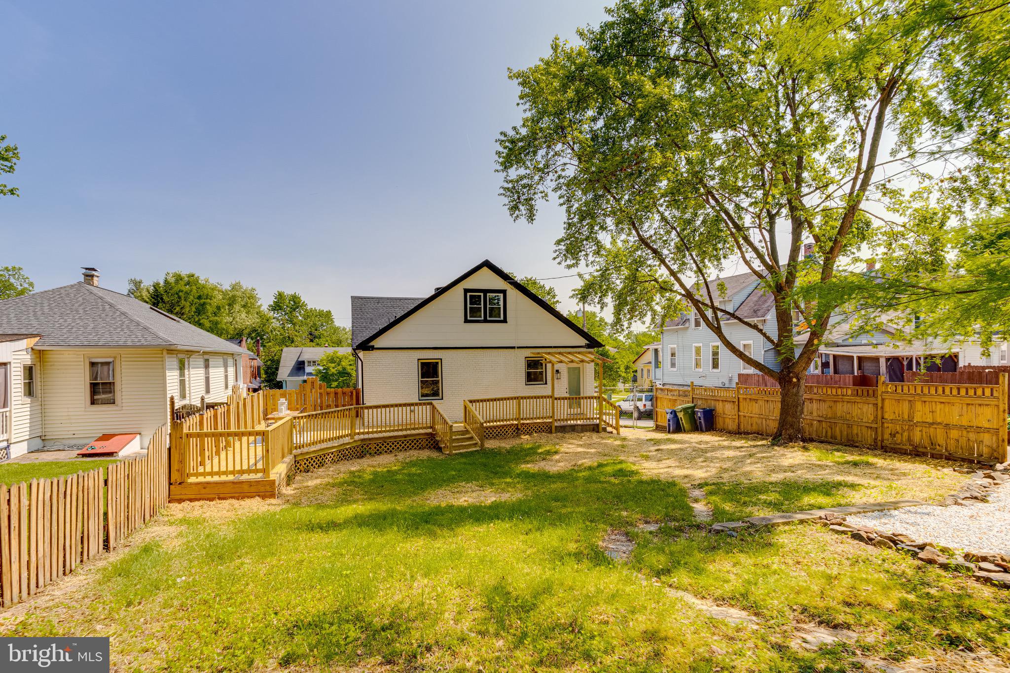 LAURAVILLE HISTORIC DISTRICT - Residential