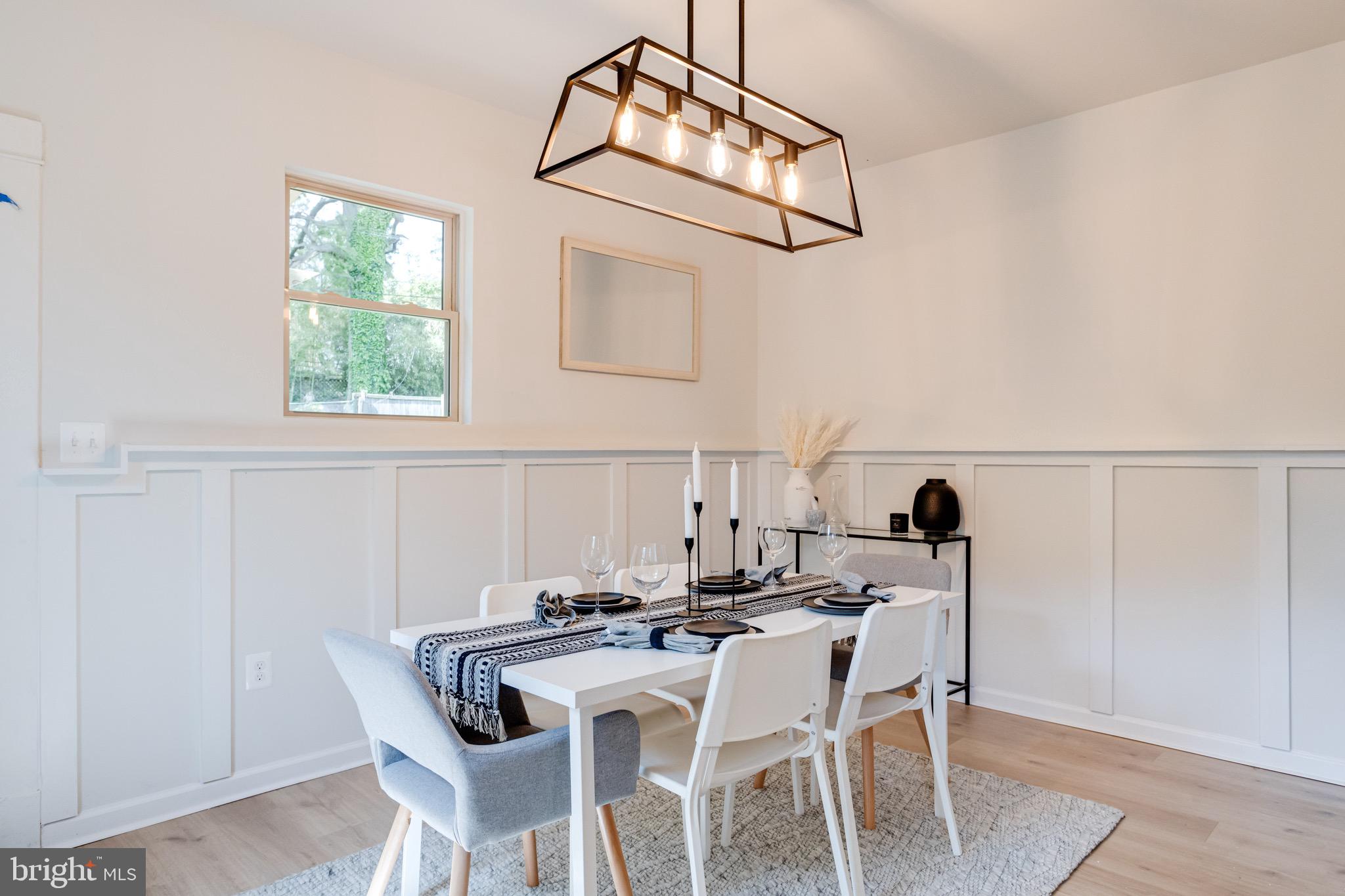 LAURAVILLE HISTORIC DISTRICT - Residential