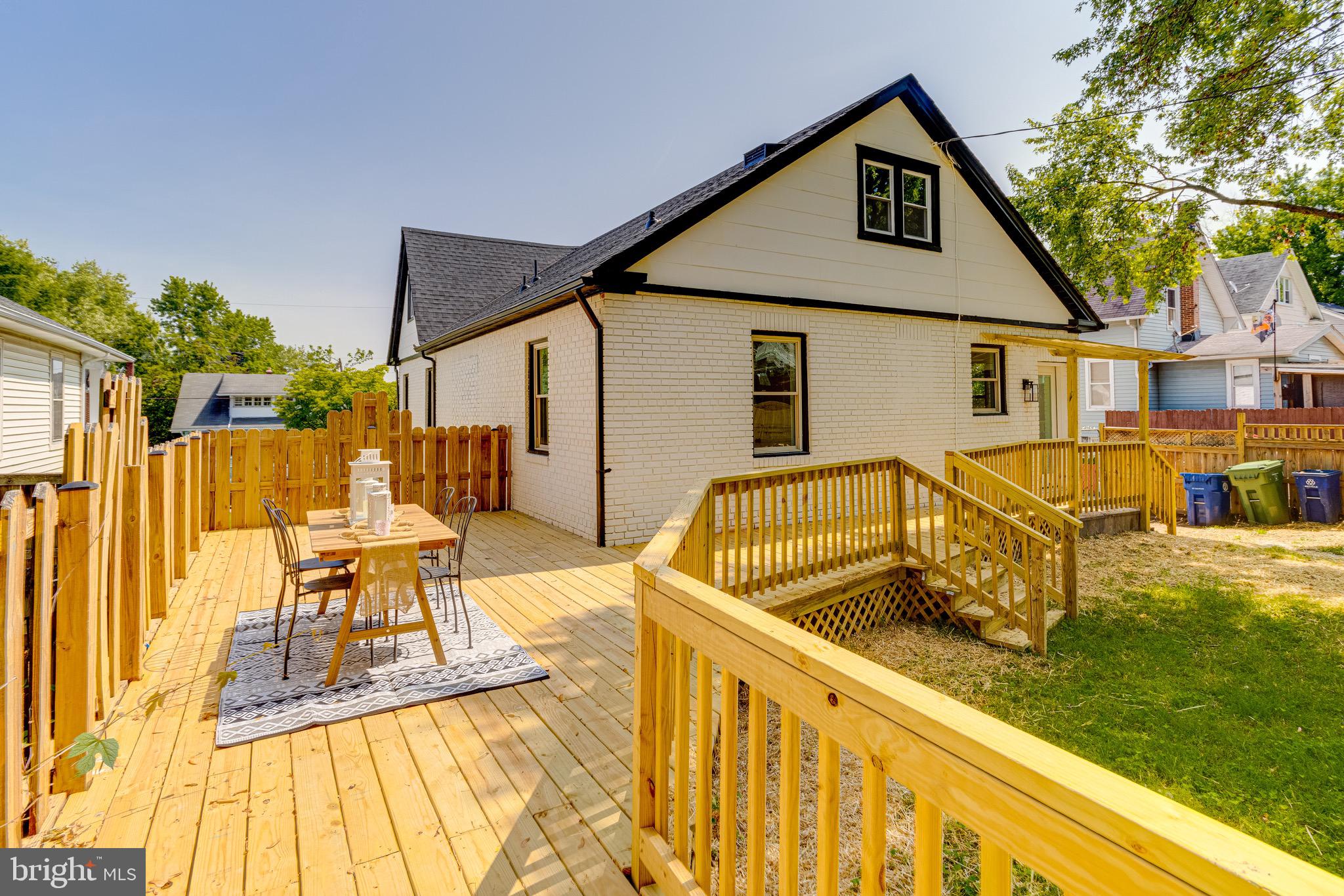 LAURAVILLE HISTORIC DISTRICT - Residential