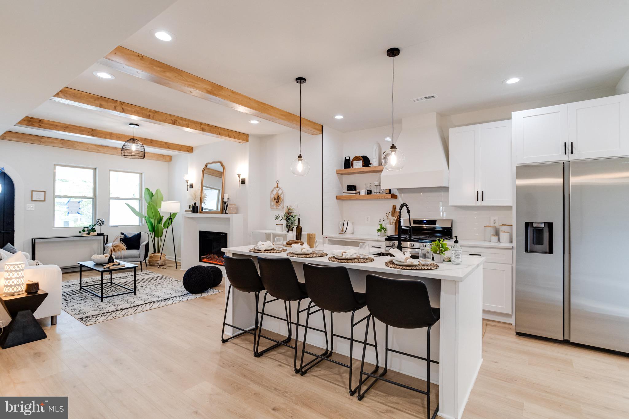 LAURAVILLE HISTORIC DISTRICT - Residential