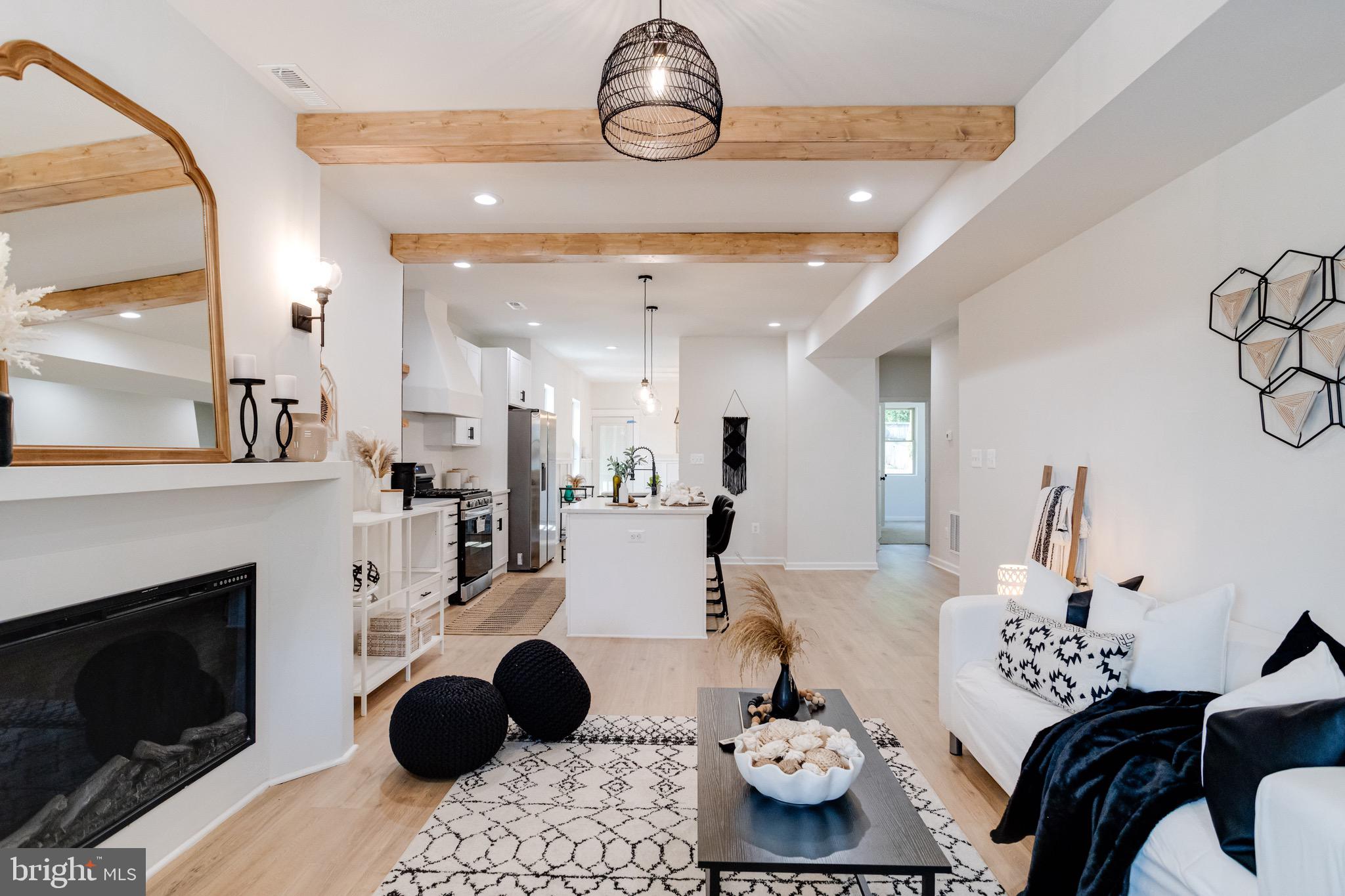 LAURAVILLE HISTORIC DISTRICT - Residential