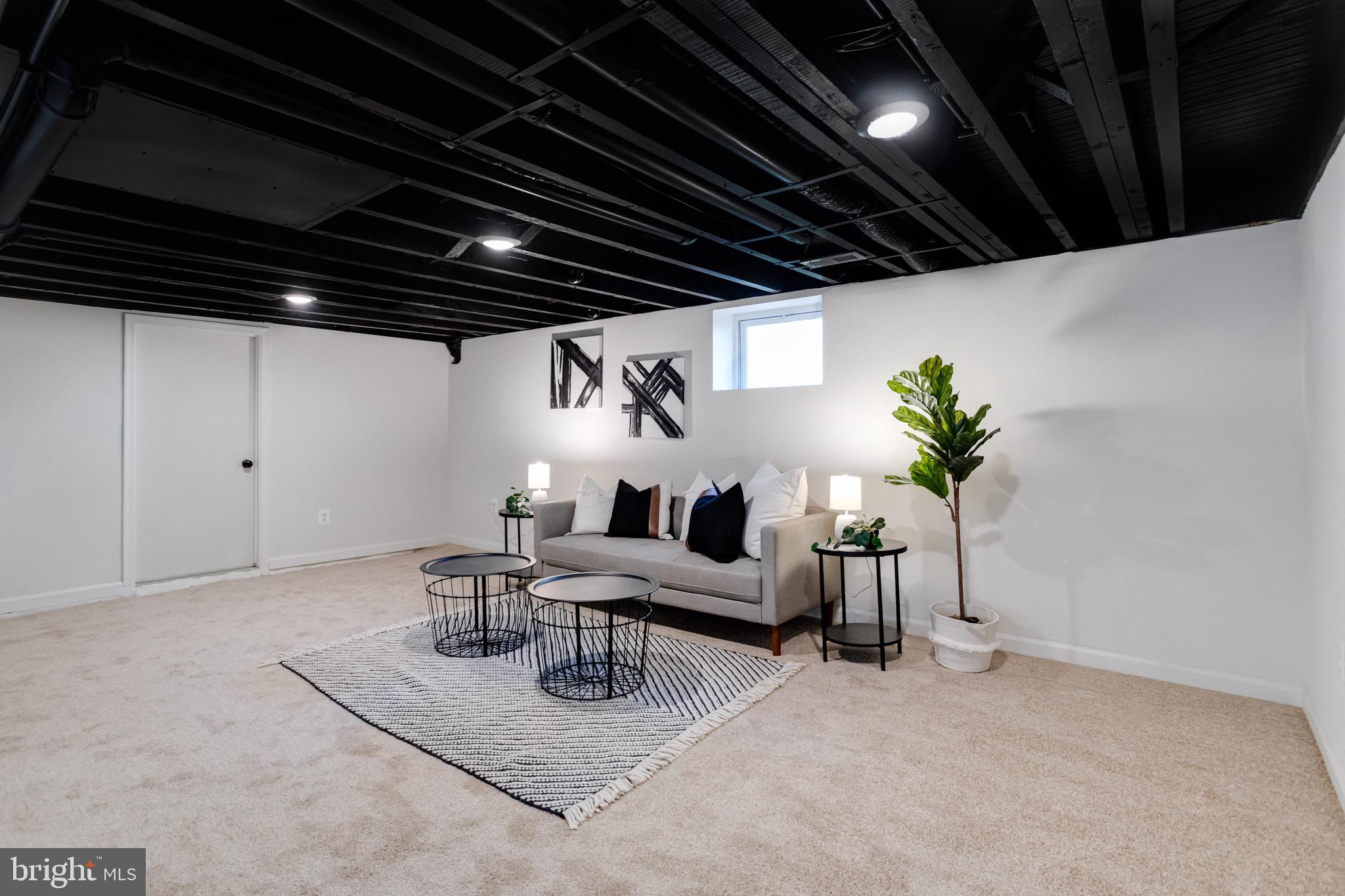 LAURAVILLE HISTORIC DISTRICT - Residential