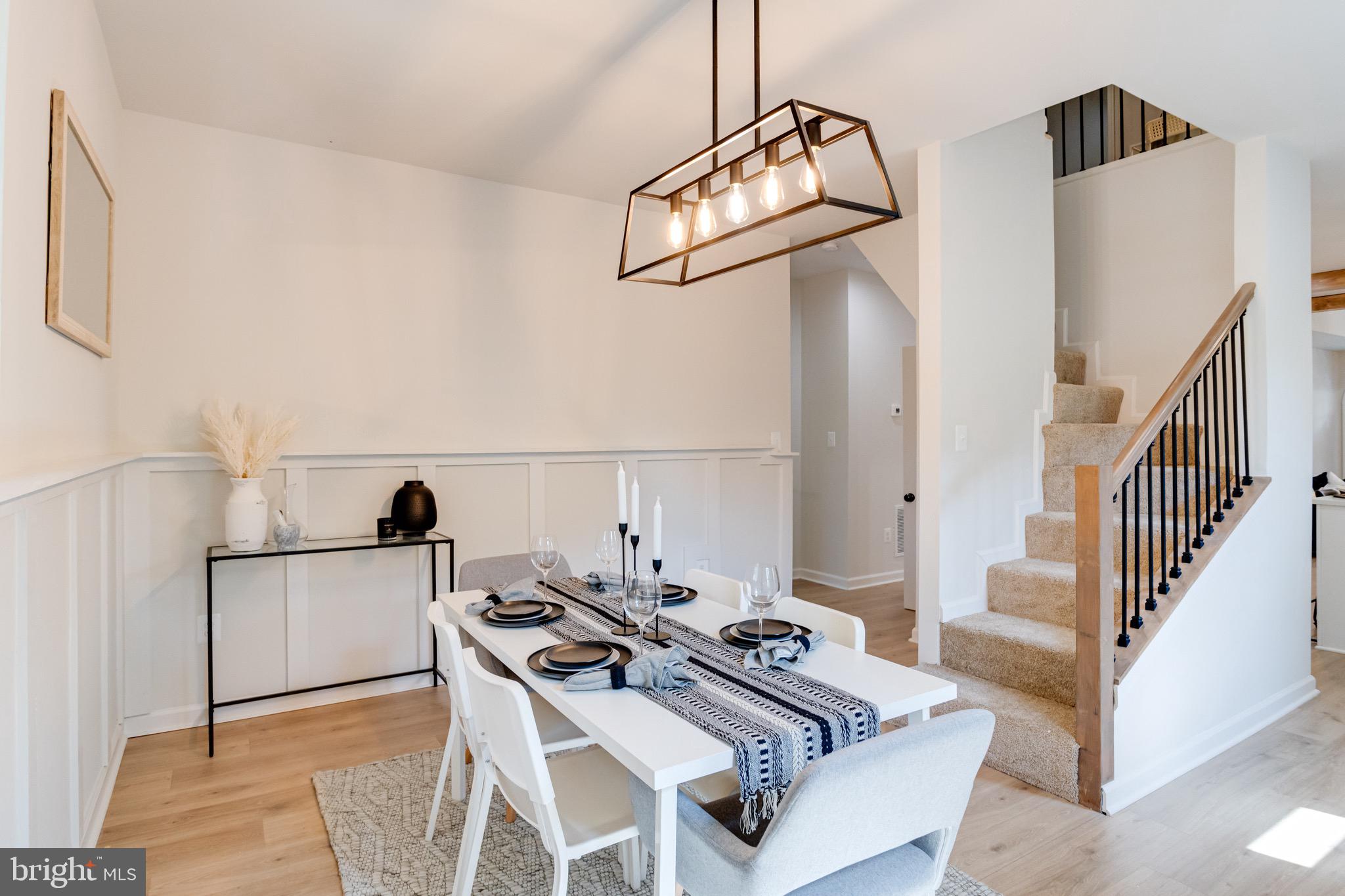 LAURAVILLE HISTORIC DISTRICT - Residential