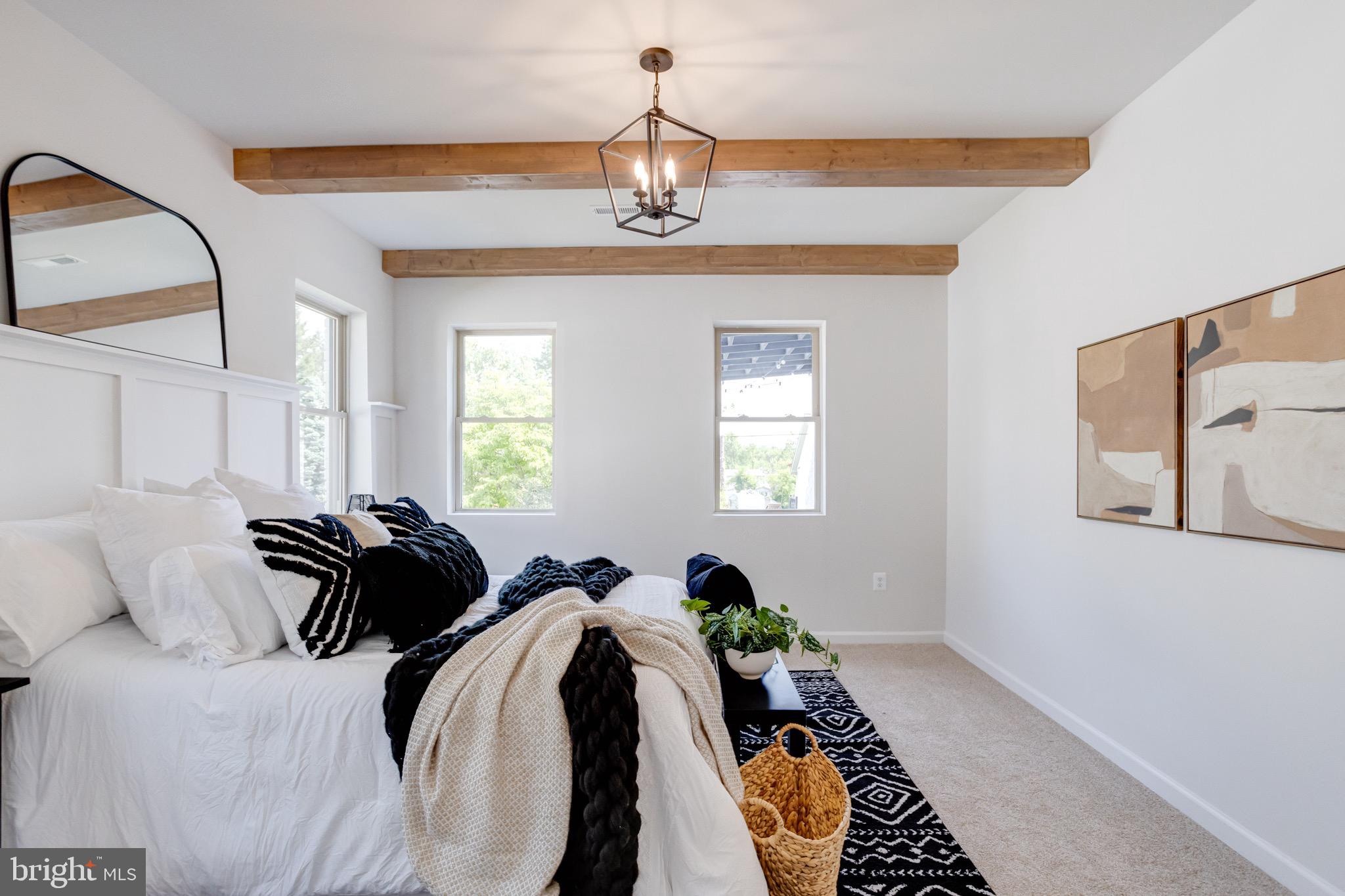 LAURAVILLE HISTORIC DISTRICT - Residential