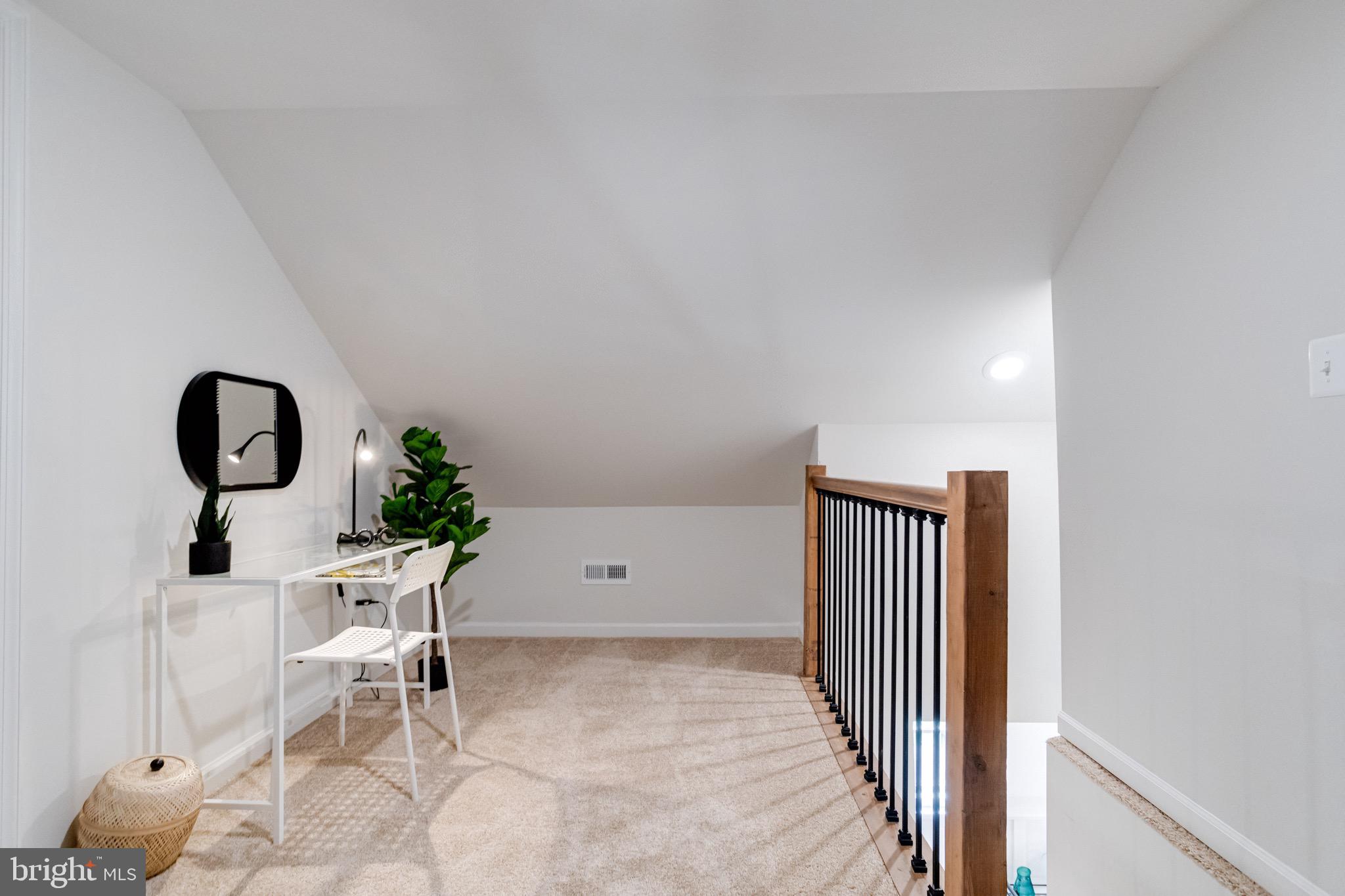 LAURAVILLE HISTORIC DISTRICT - Residential