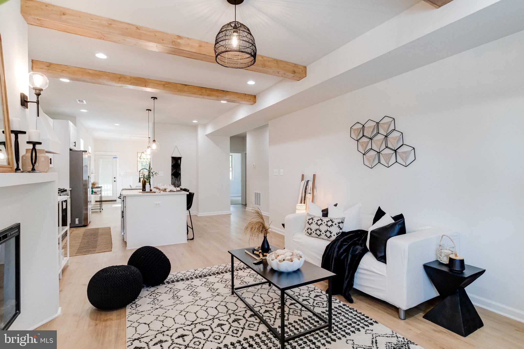 LAURAVILLE HISTORIC DISTRICT - Residential