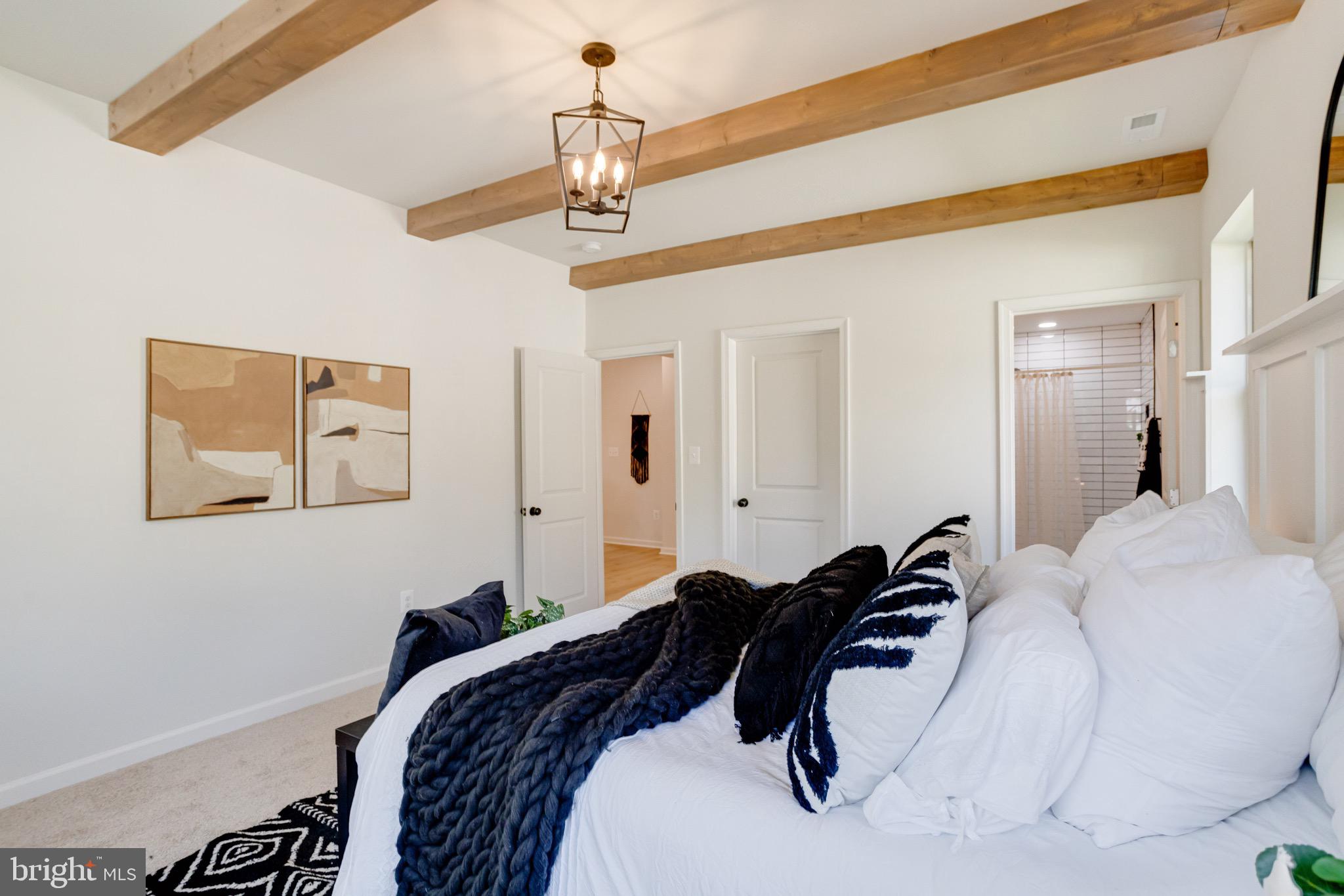 LAURAVILLE HISTORIC DISTRICT - Residential