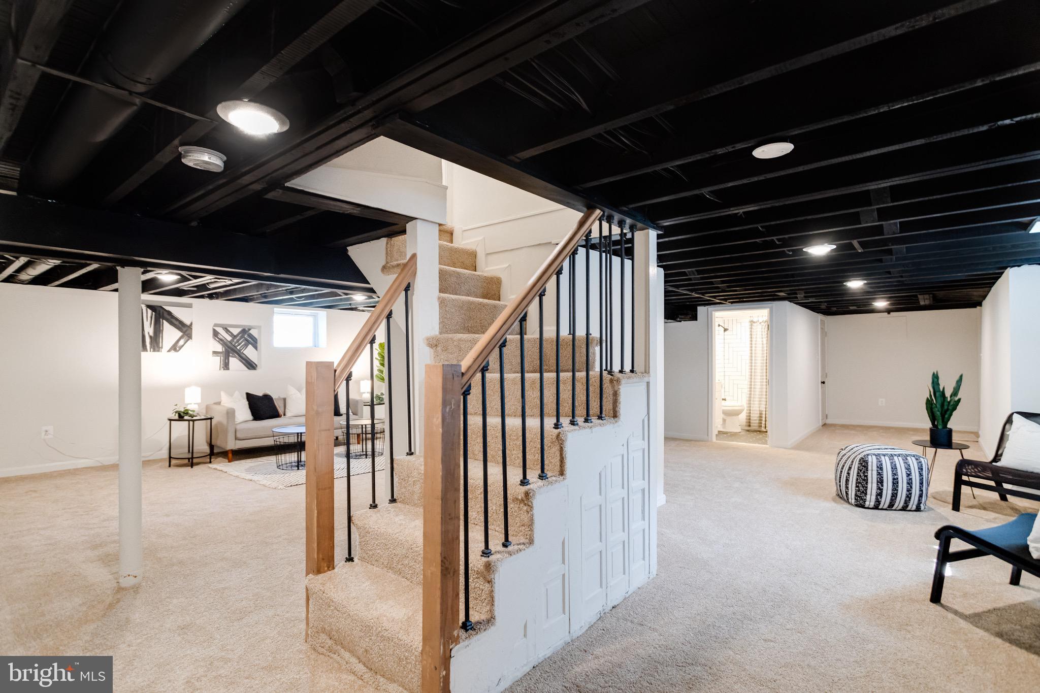 LAURAVILLE HISTORIC DISTRICT - Residential