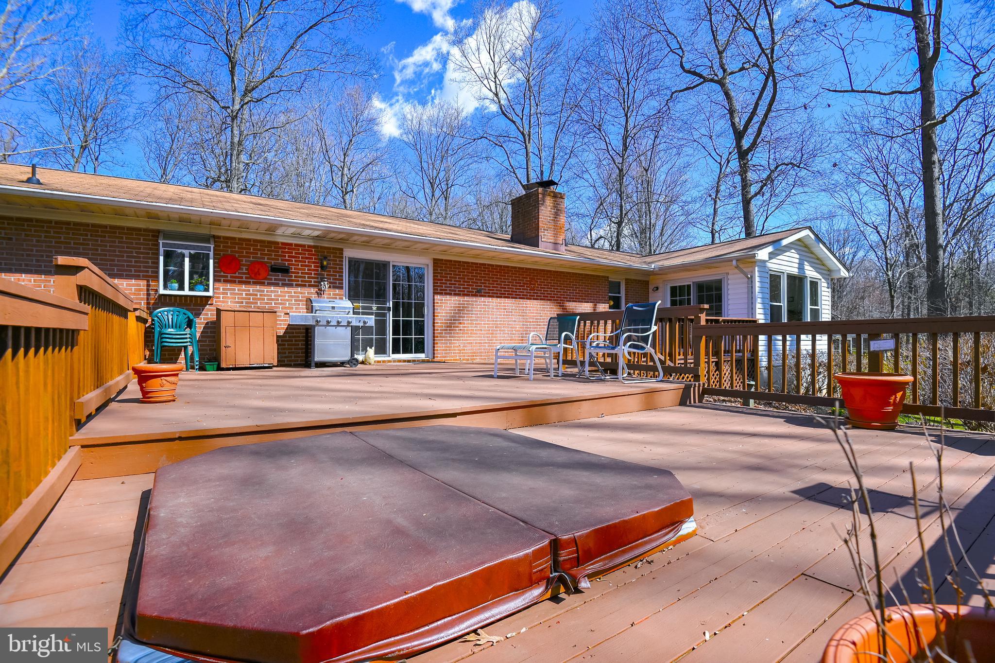 SUTTON MANOR - Residential