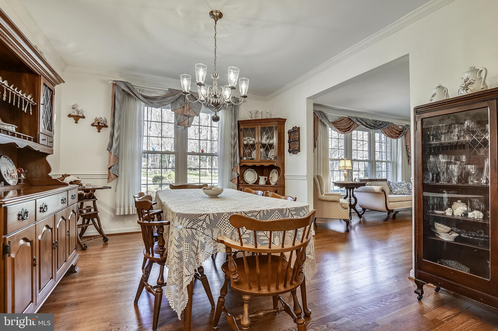 SUTTON MANOR - Residential