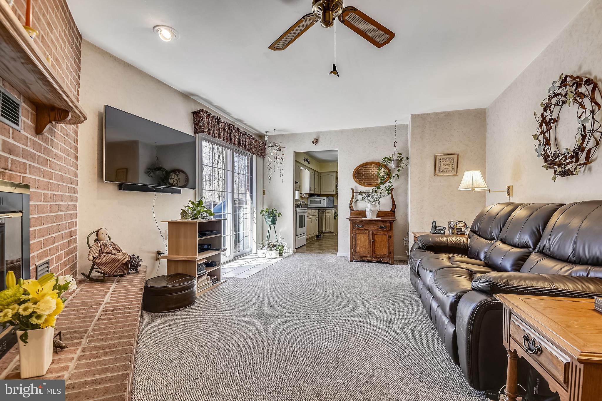 SUTTON MANOR - Residential