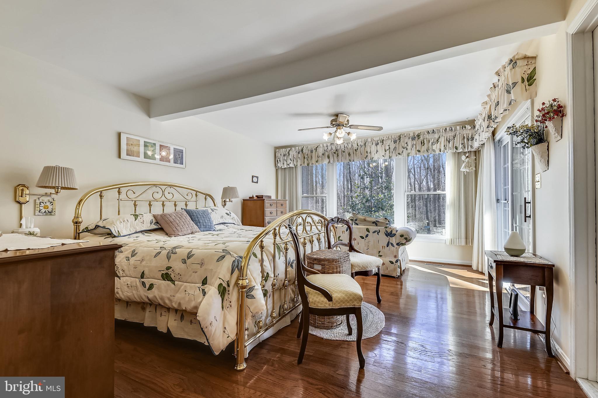 SUTTON MANOR - Residential