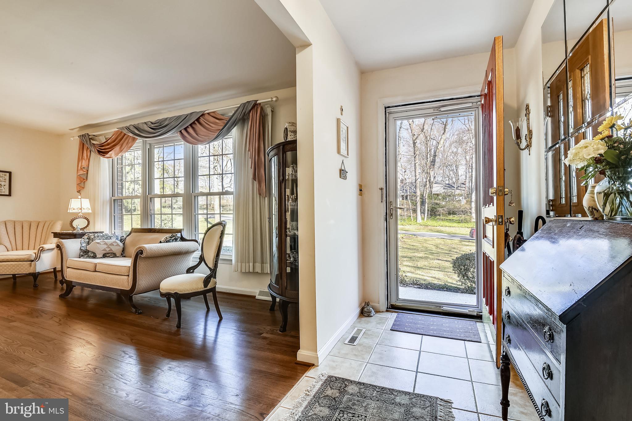 SUTTON MANOR - Residential