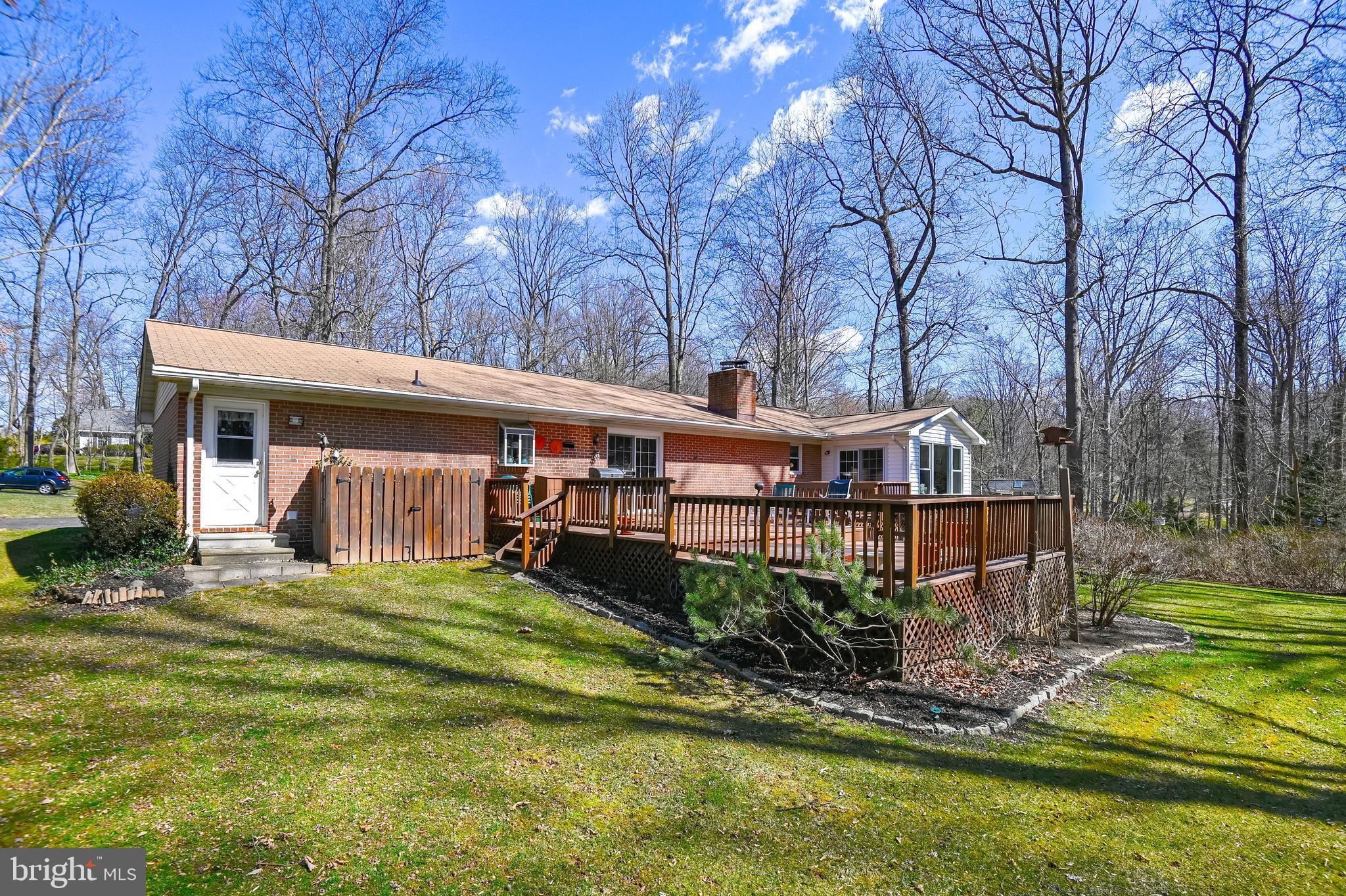 SUTTON MANOR - Residential