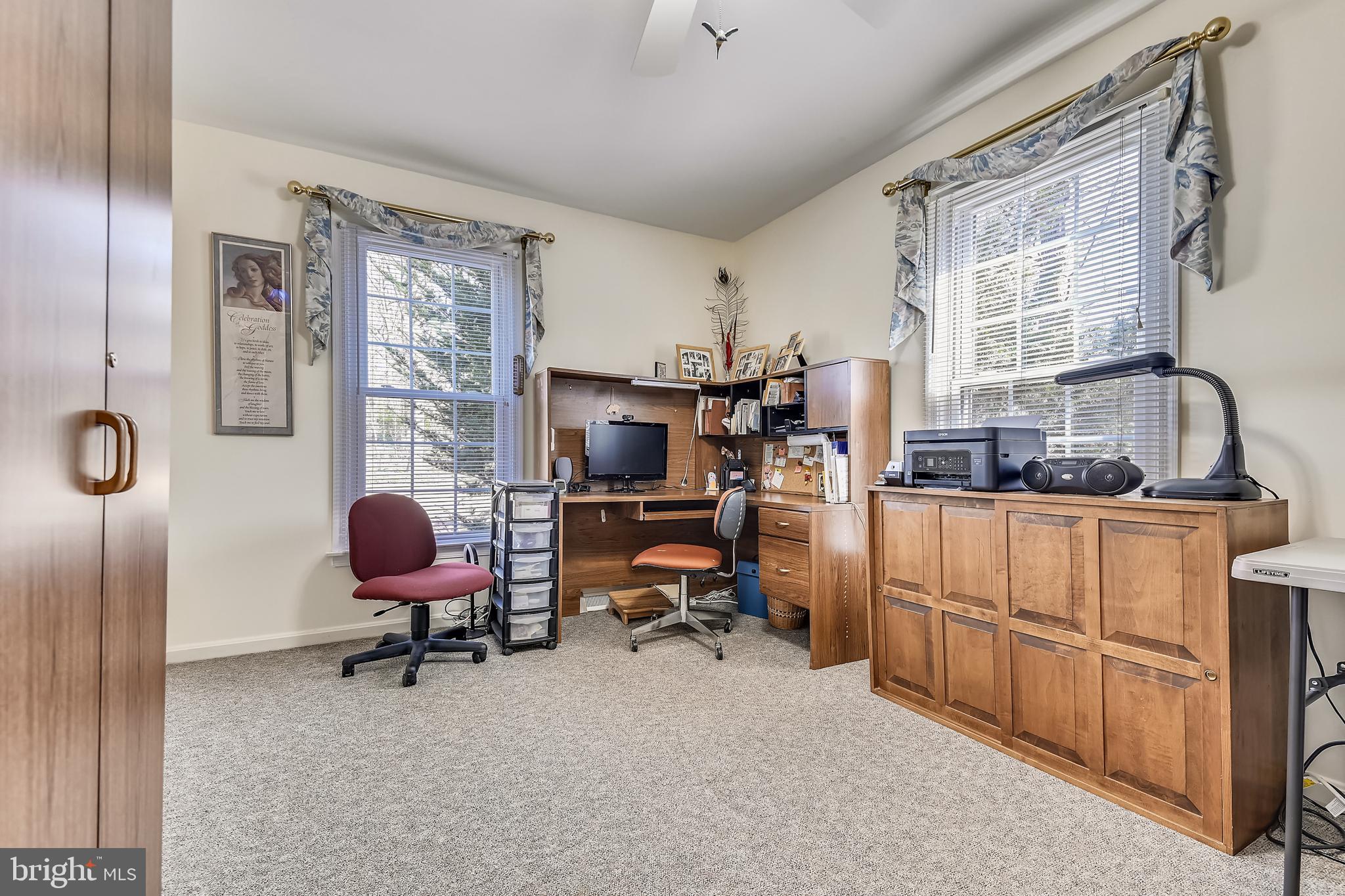 SUTTON MANOR - Residential