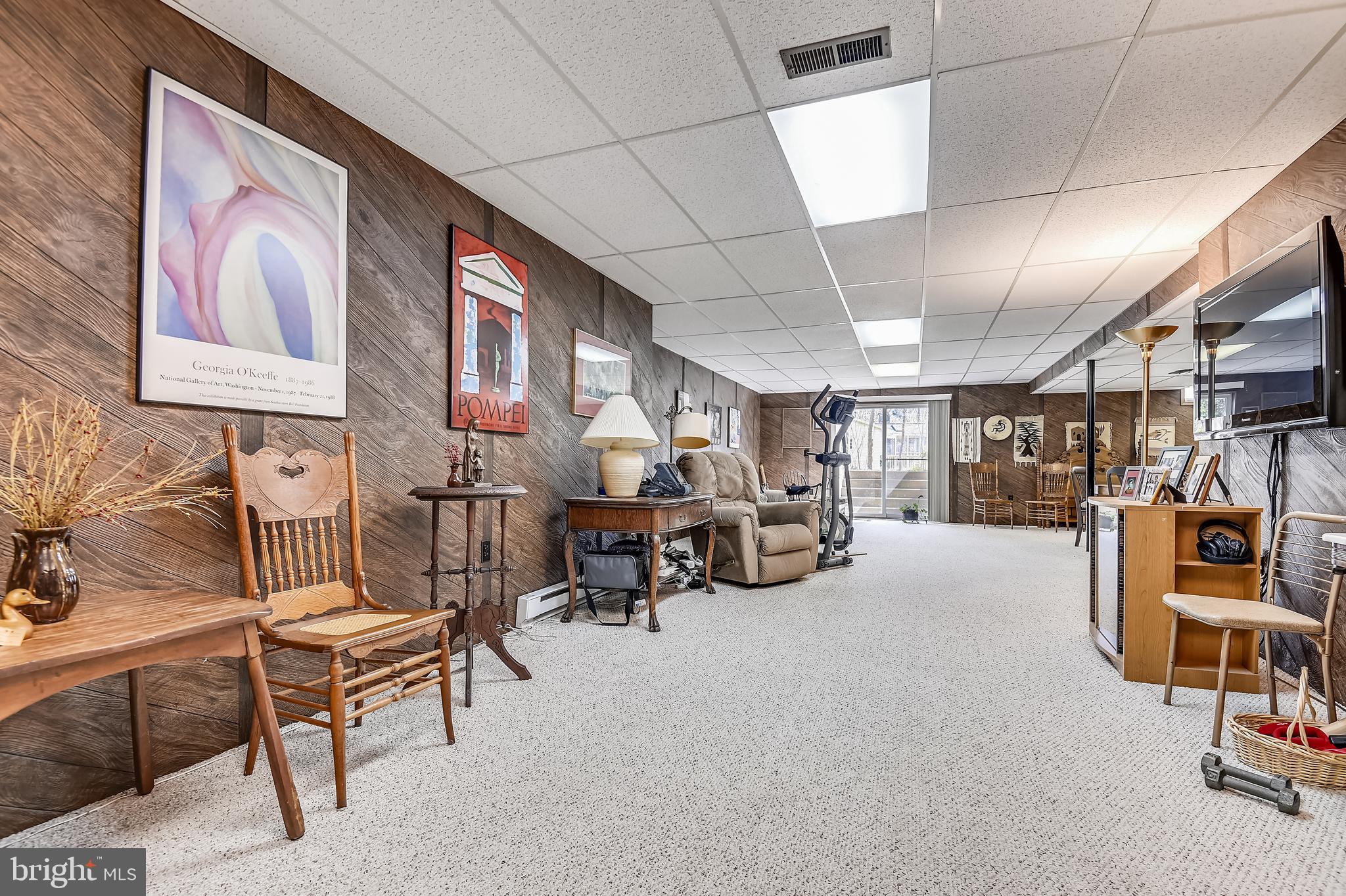 SUTTON MANOR - Residential