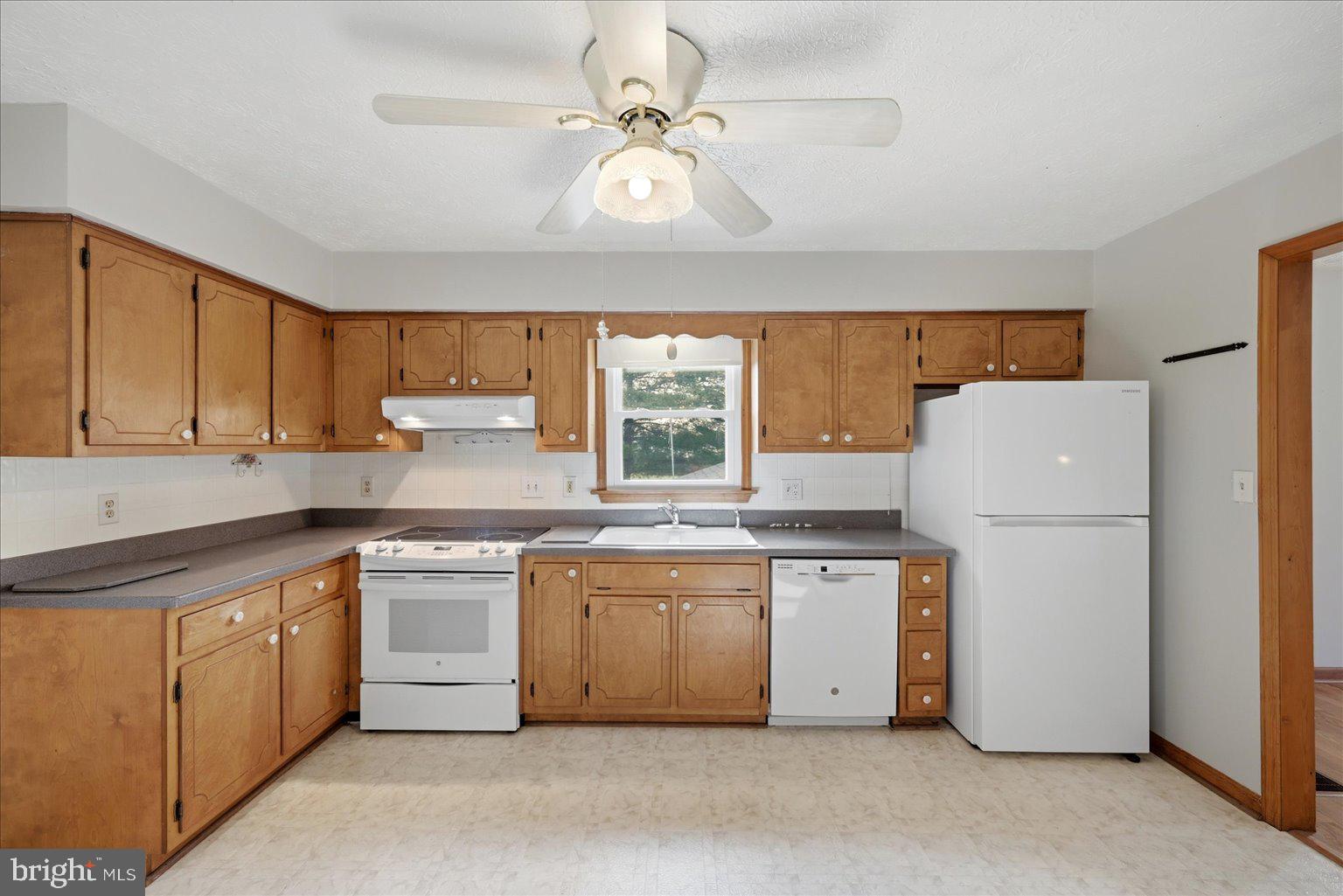 LONGMARSH - Residential