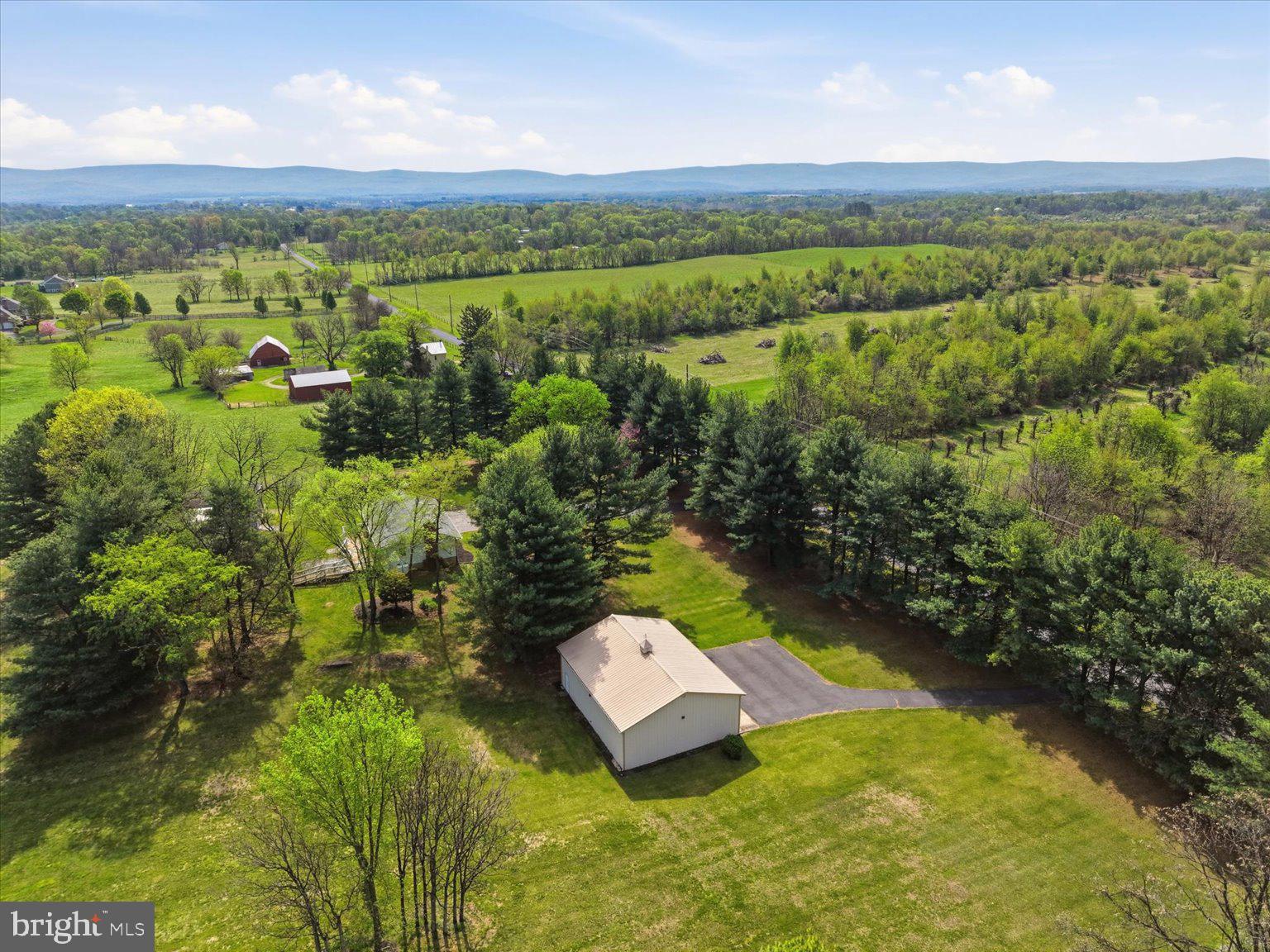 LONGMARSH - Residential