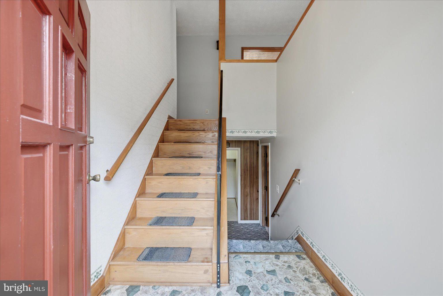 LONGMARSH - Residential