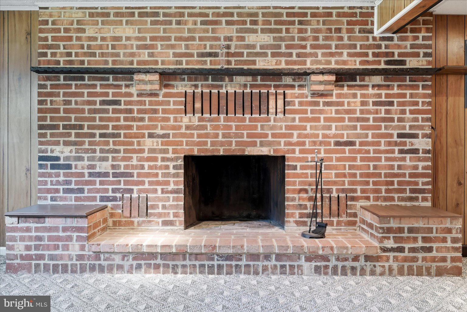 LONGMARSH - Residential