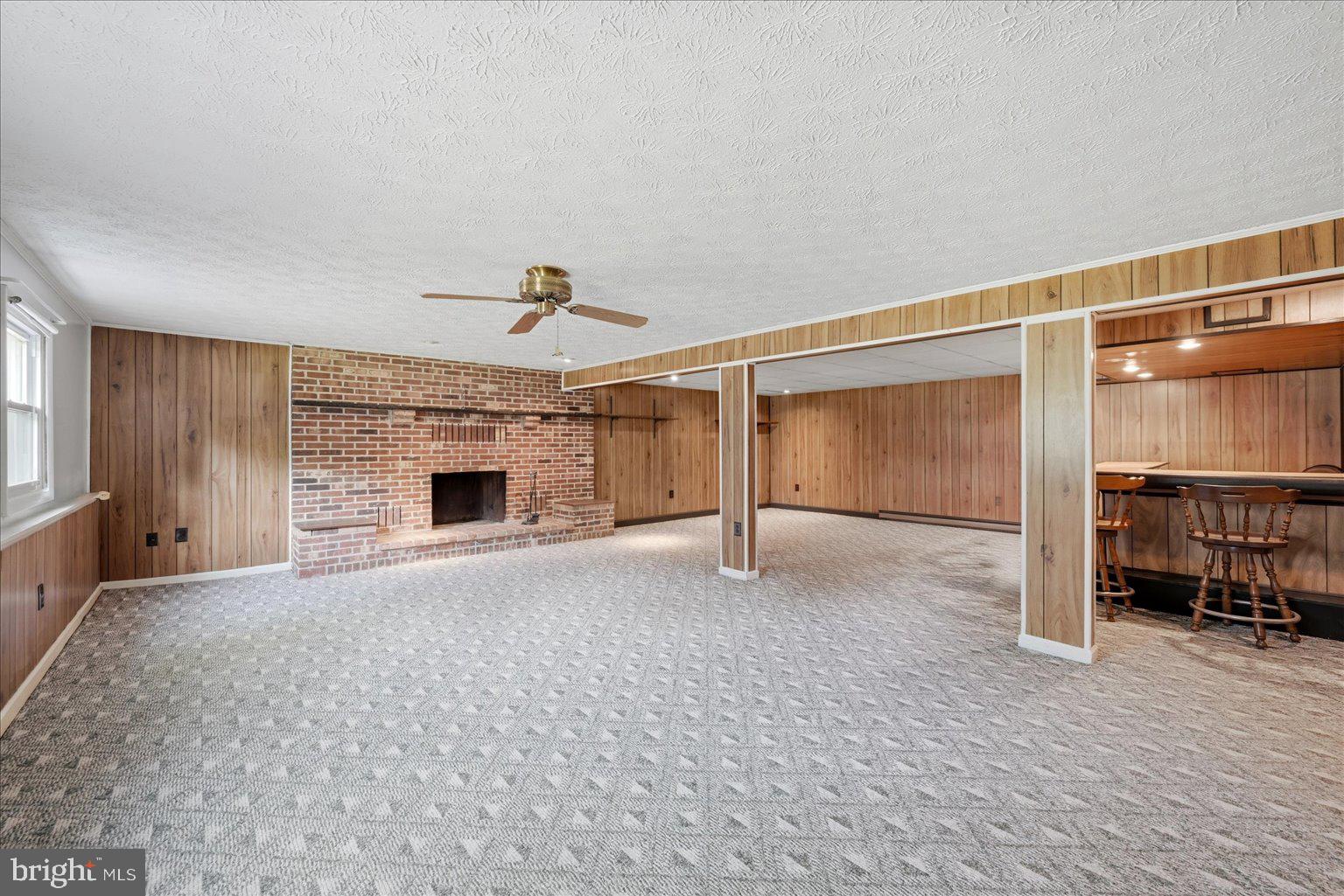 LONGMARSH - Residential