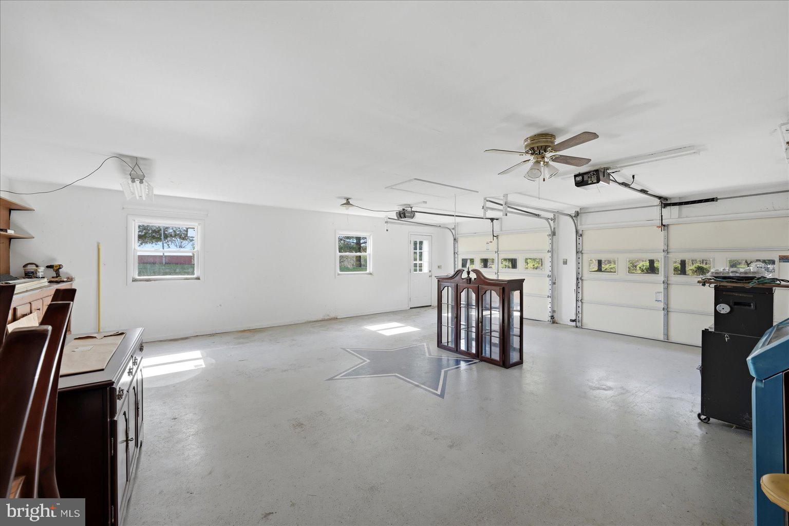 LONGMARSH - Residential