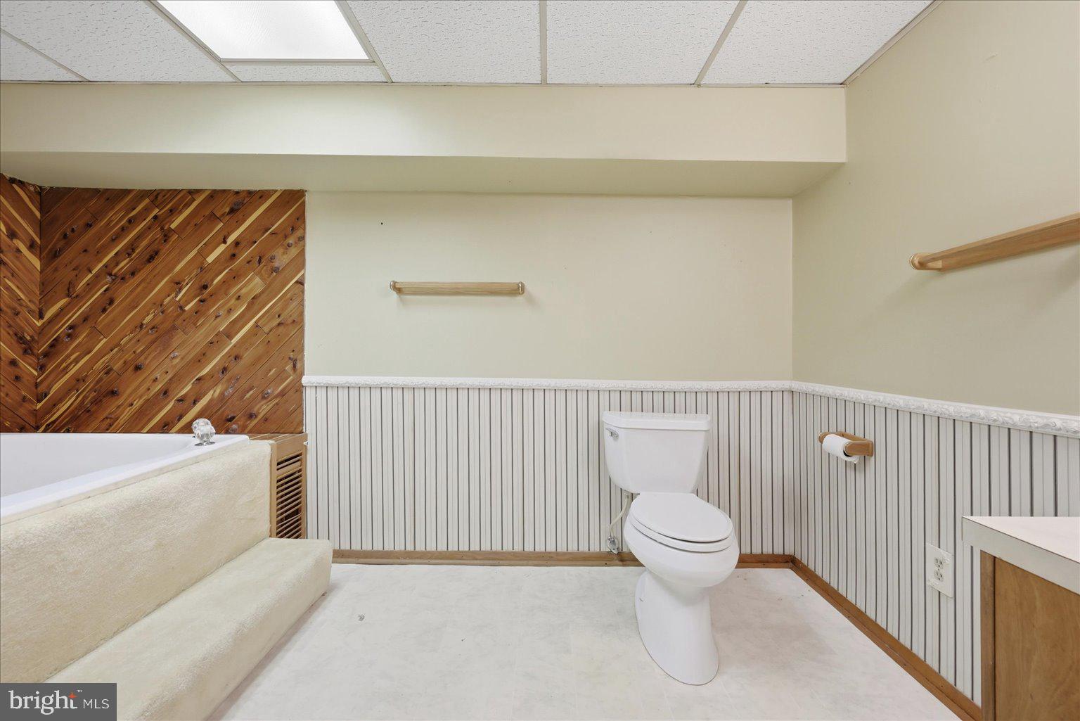 LONGMARSH - Residential