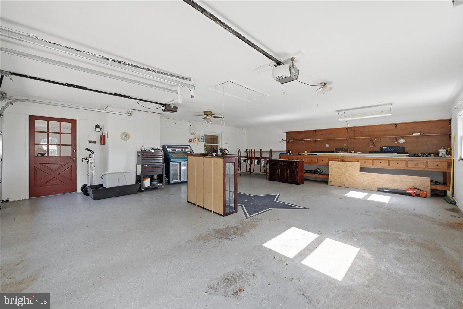 LONGMARSH - Residential