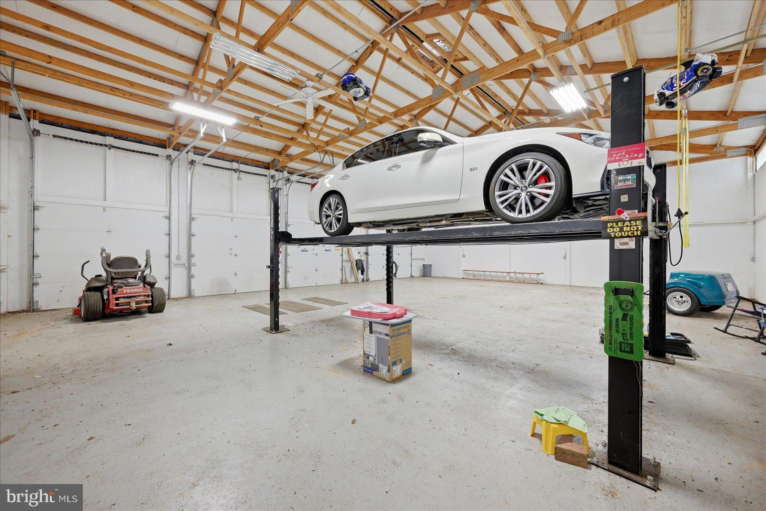 LONGMARSH - Residential