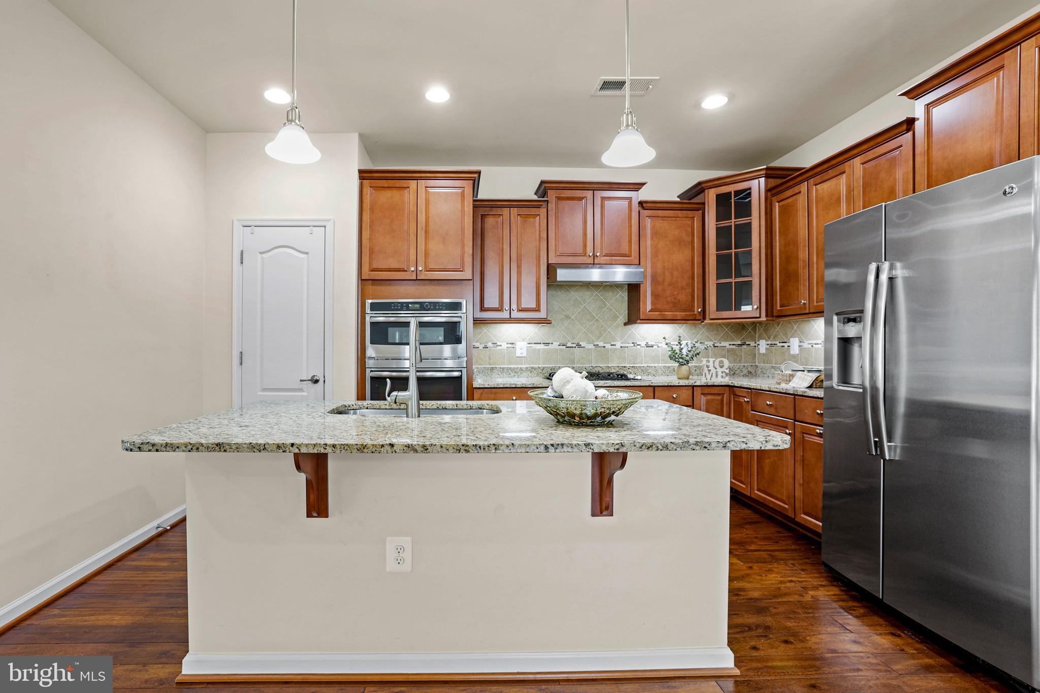 VIRGINIA HERITAGE AT LEE'S PARK - Residential