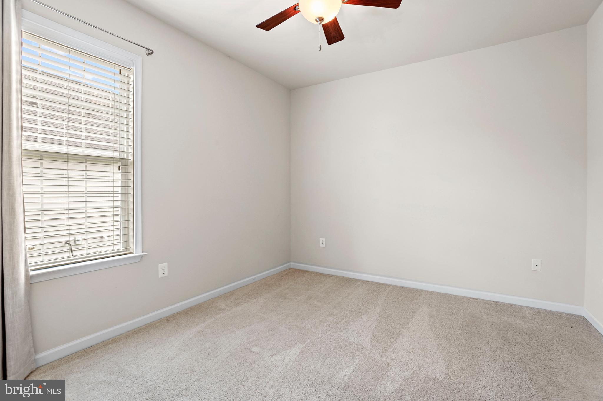 VIRGINIA HERITAGE AT LEE'S PARK - Residential