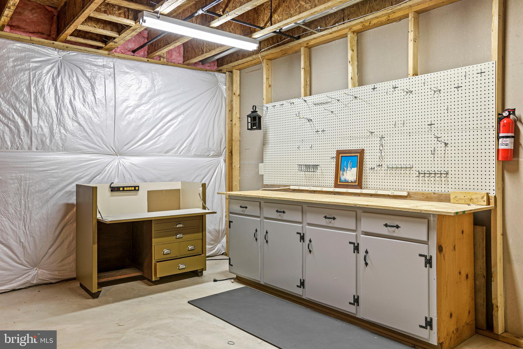 VIRGINIA HERITAGE AT LEE'S PARK - Residential