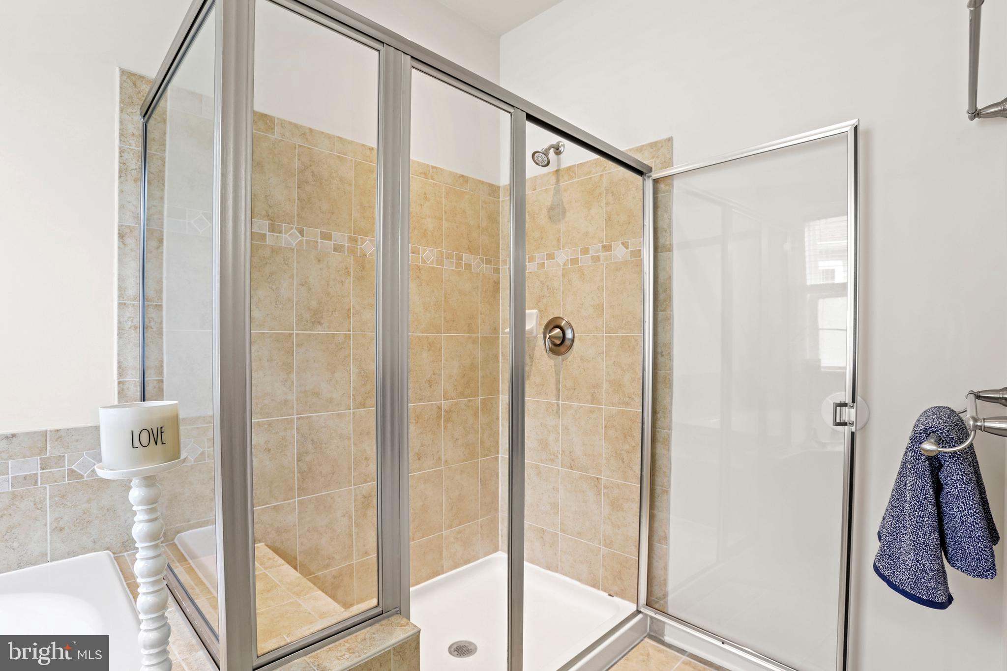 VIRGINIA HERITAGE AT LEE'S PARK - Residential