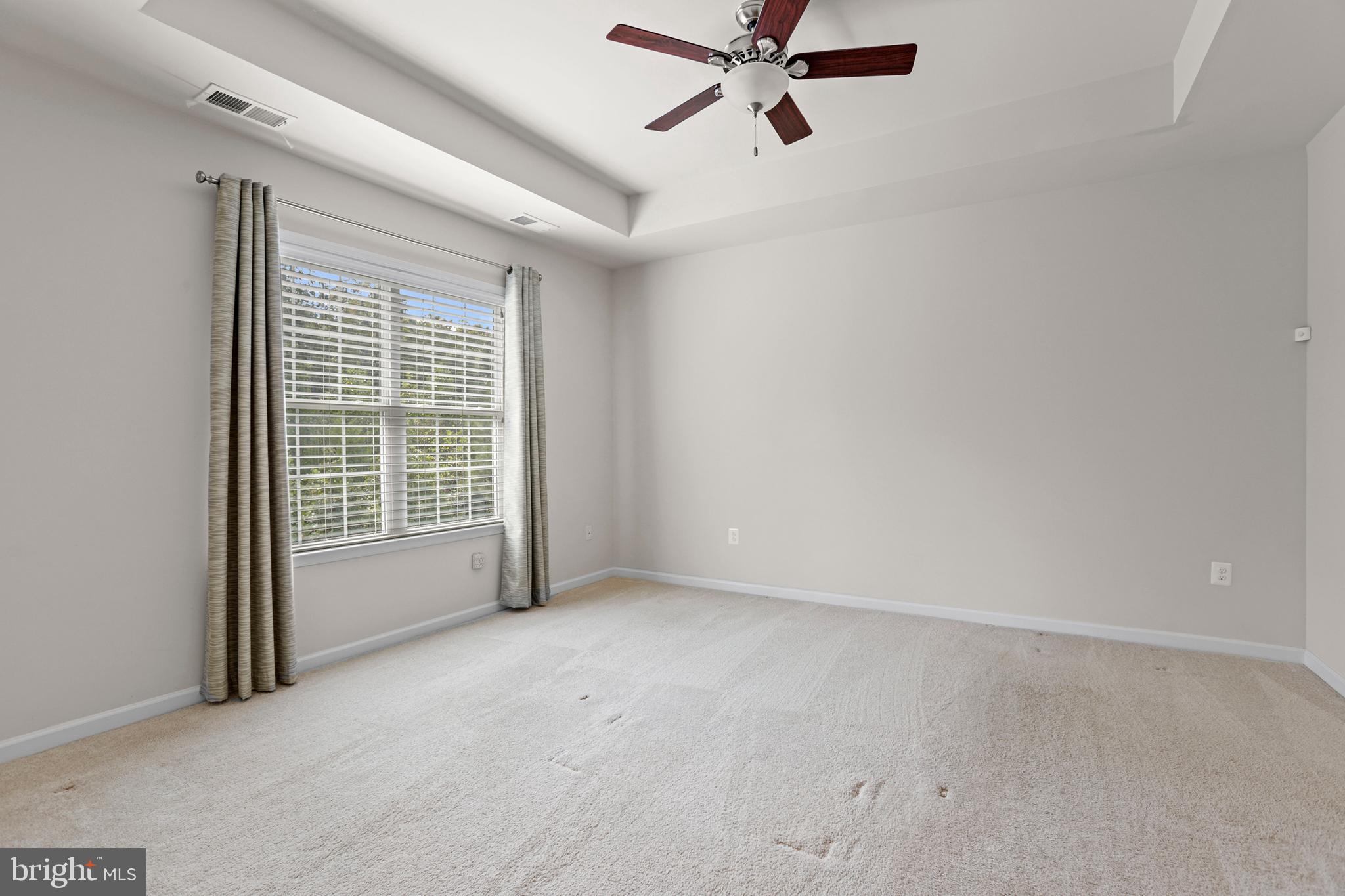 VIRGINIA HERITAGE AT LEE'S PARK - Residential