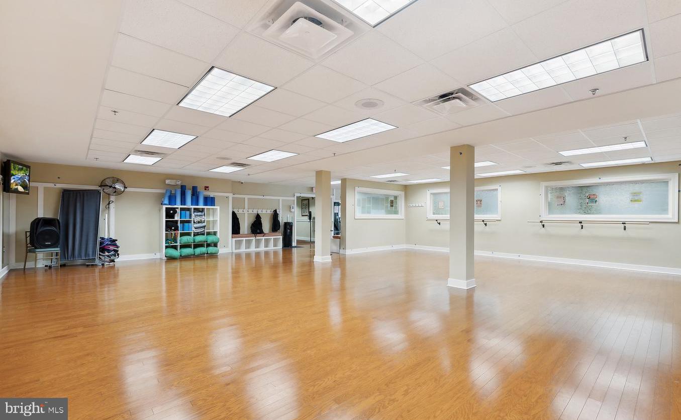 VIRGINIA HERITAGE AT LEE'S PARK - Residential