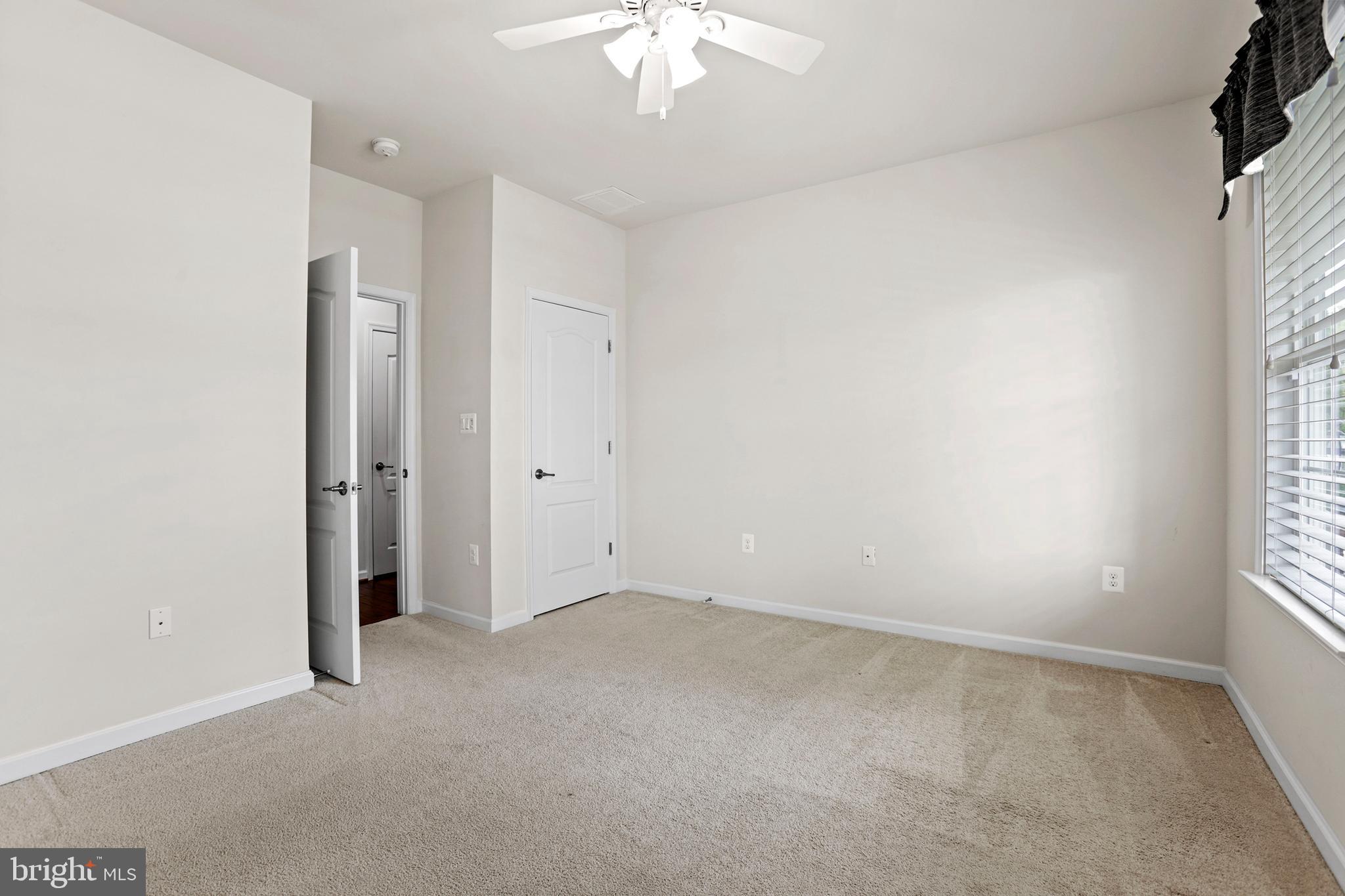 VIRGINIA HERITAGE AT LEE'S PARK - Residential