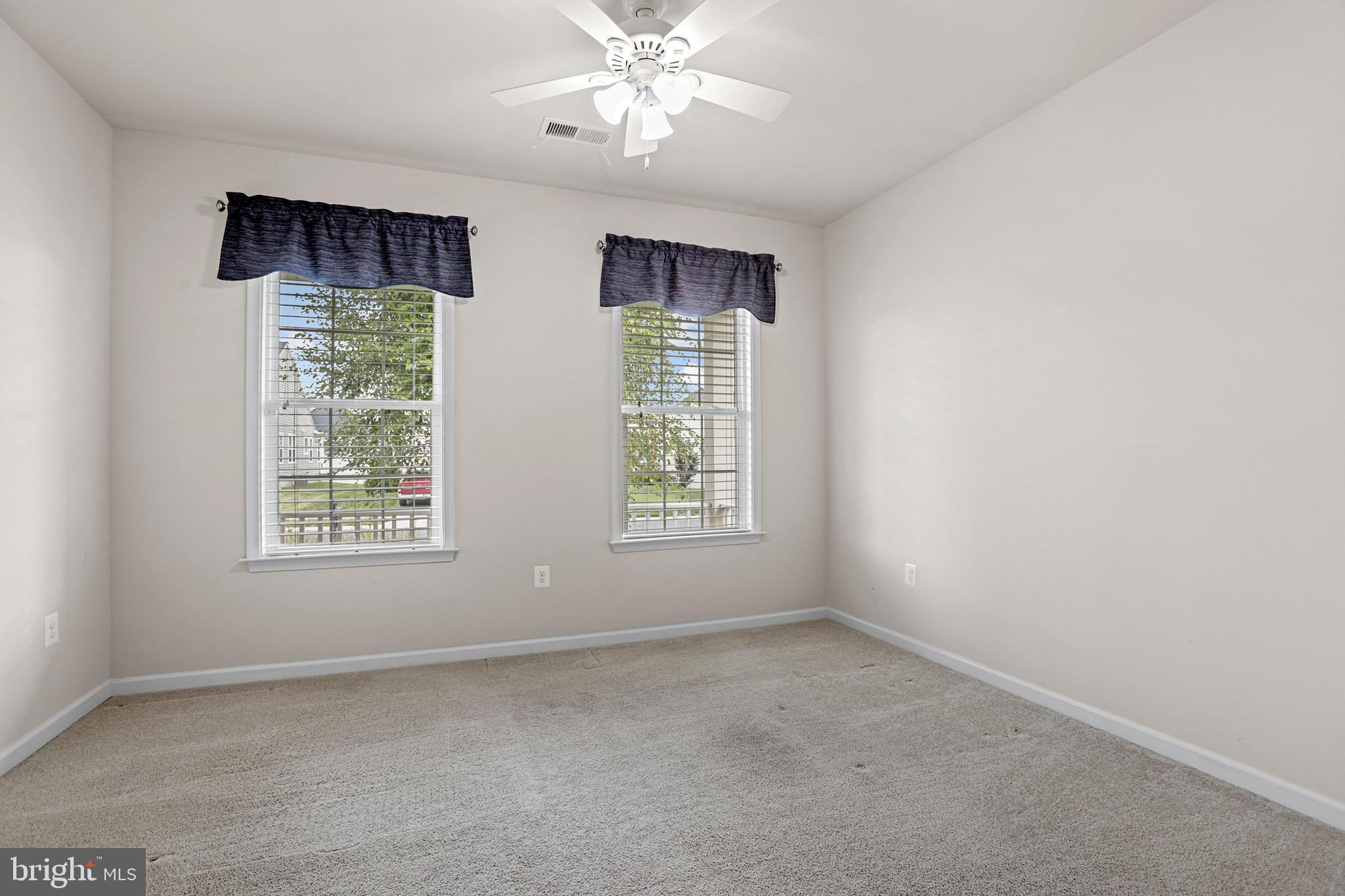 VIRGINIA HERITAGE AT LEE'S PARK - Residential