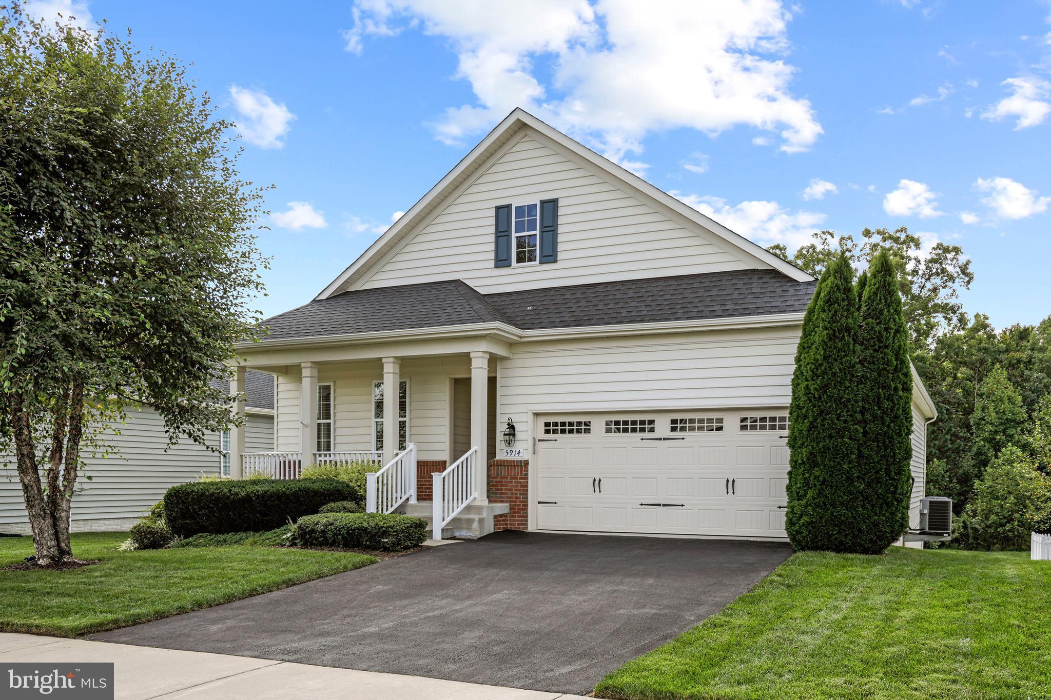 VIRGINIA HERITAGE AT LEE'S PARK - Residential