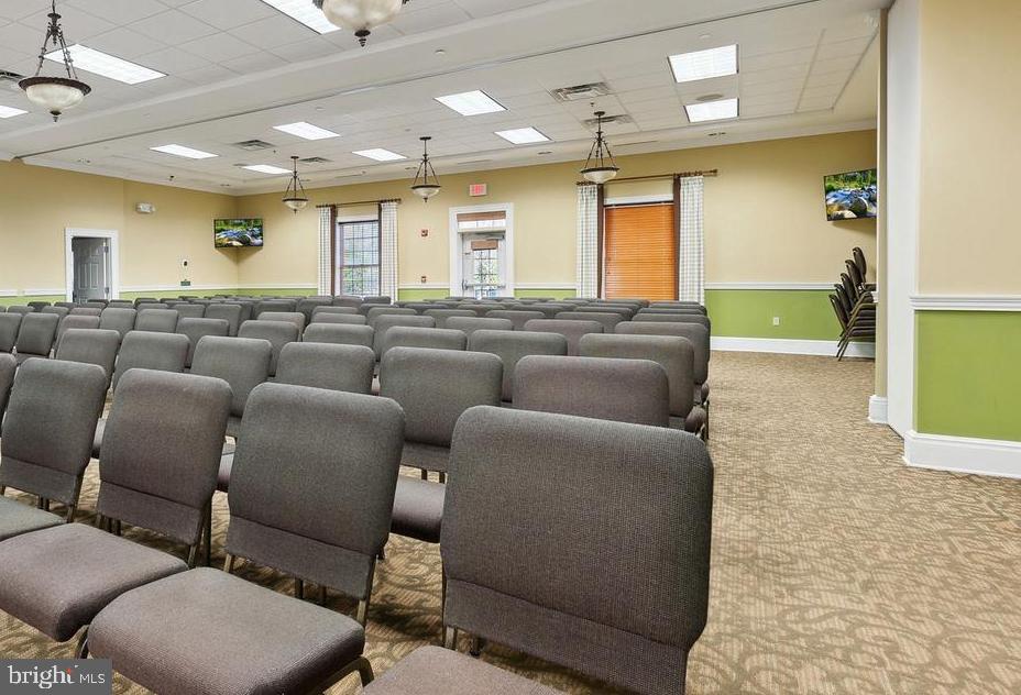 VIRGINIA HERITAGE AT LEE'S PARK - Residential