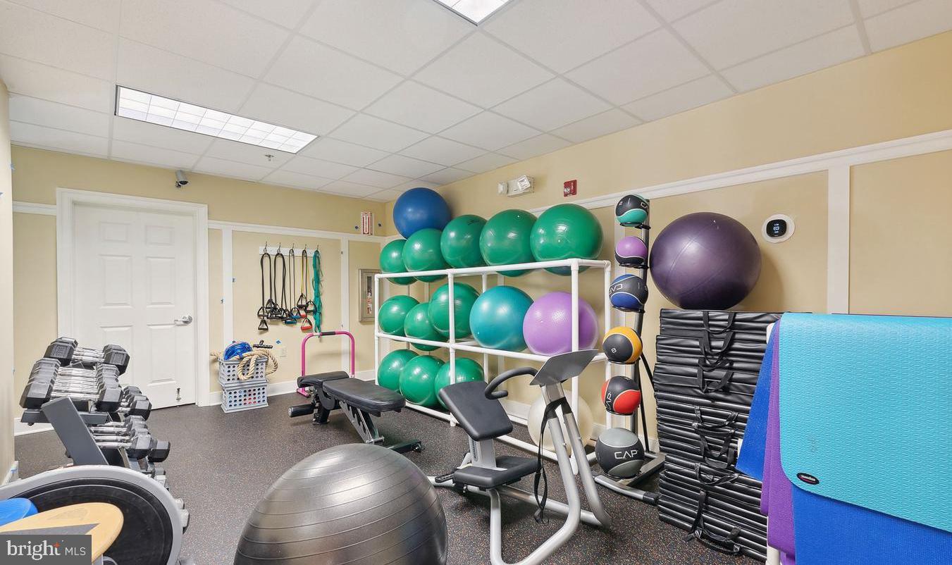 VIRGINIA HERITAGE AT LEE'S PARK - Residential