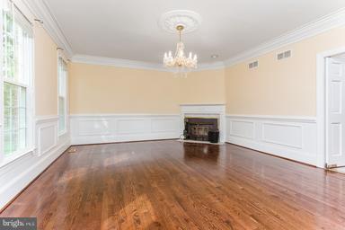 QUAILWOOD - Residential Lease