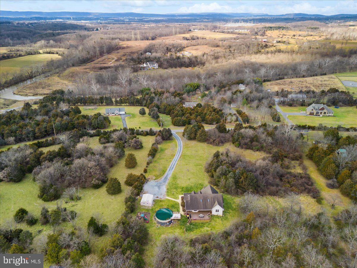 GREYSTONE ON THE OPEQUON - Residential