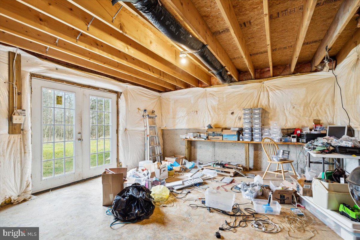 GREYSTONE ON THE OPEQUON - Residential