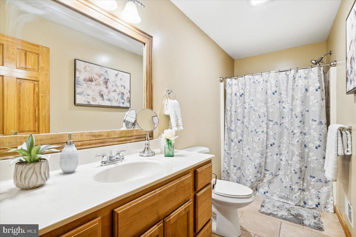 GREYSTONE ON THE OPEQUON - Residential