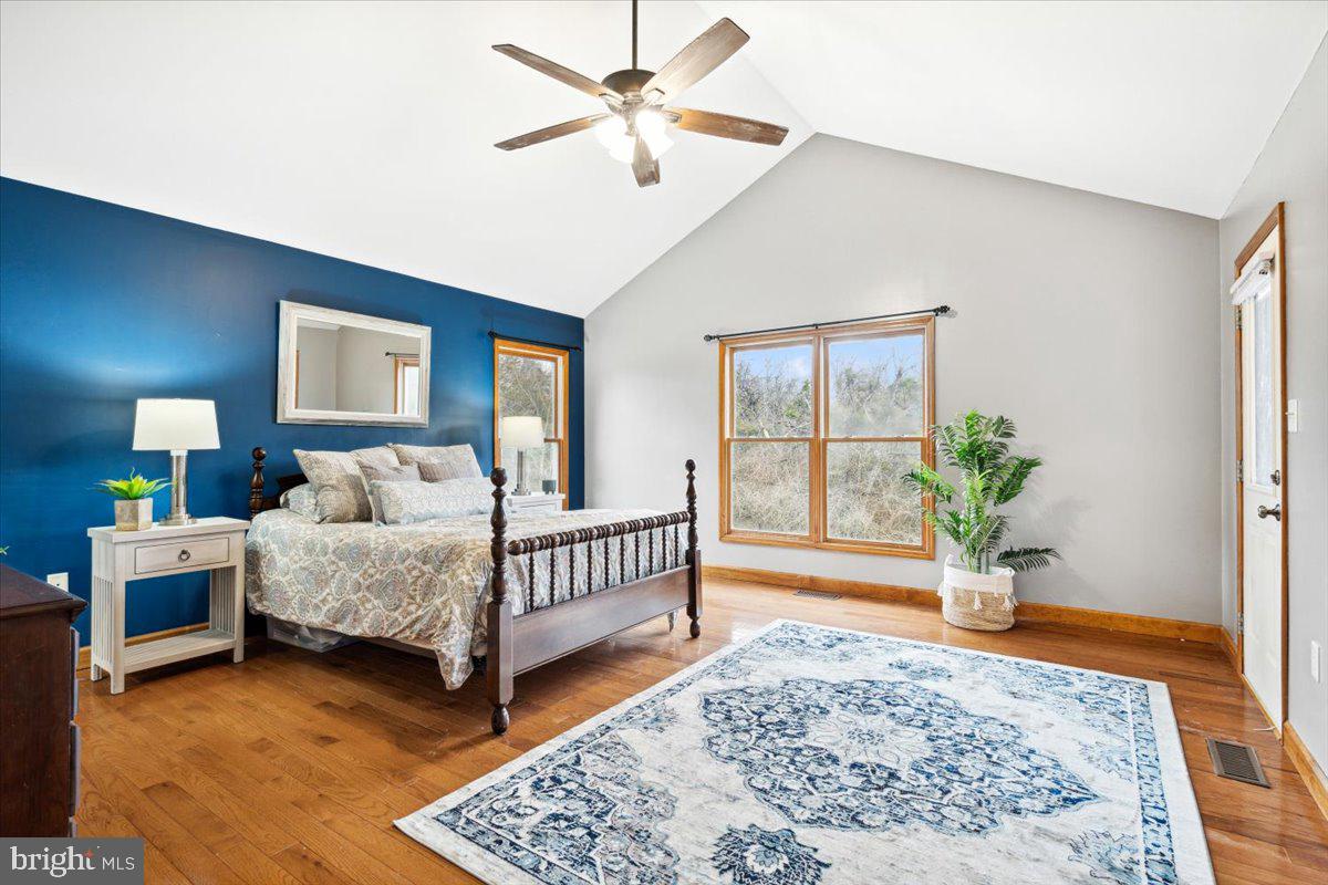 GREYSTONE ON THE OPEQUON - Residential