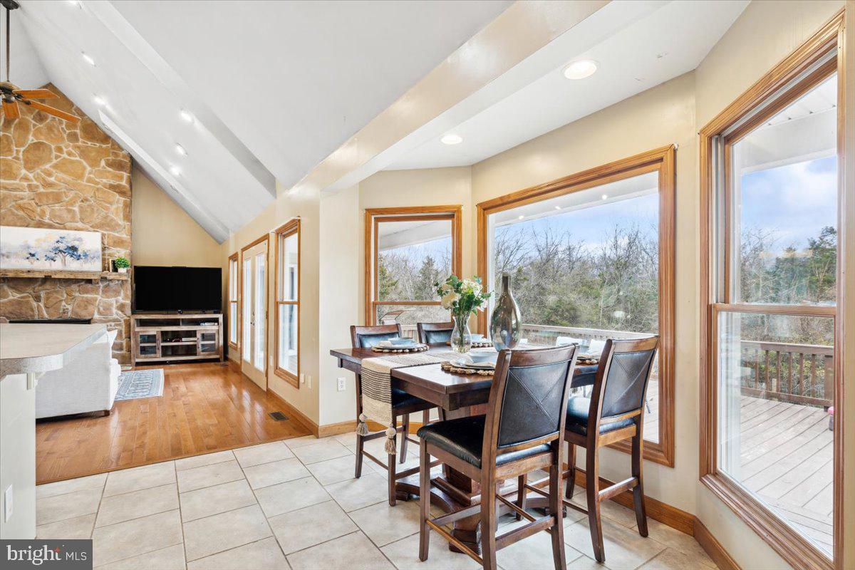 GREYSTONE ON THE OPEQUON - Residential