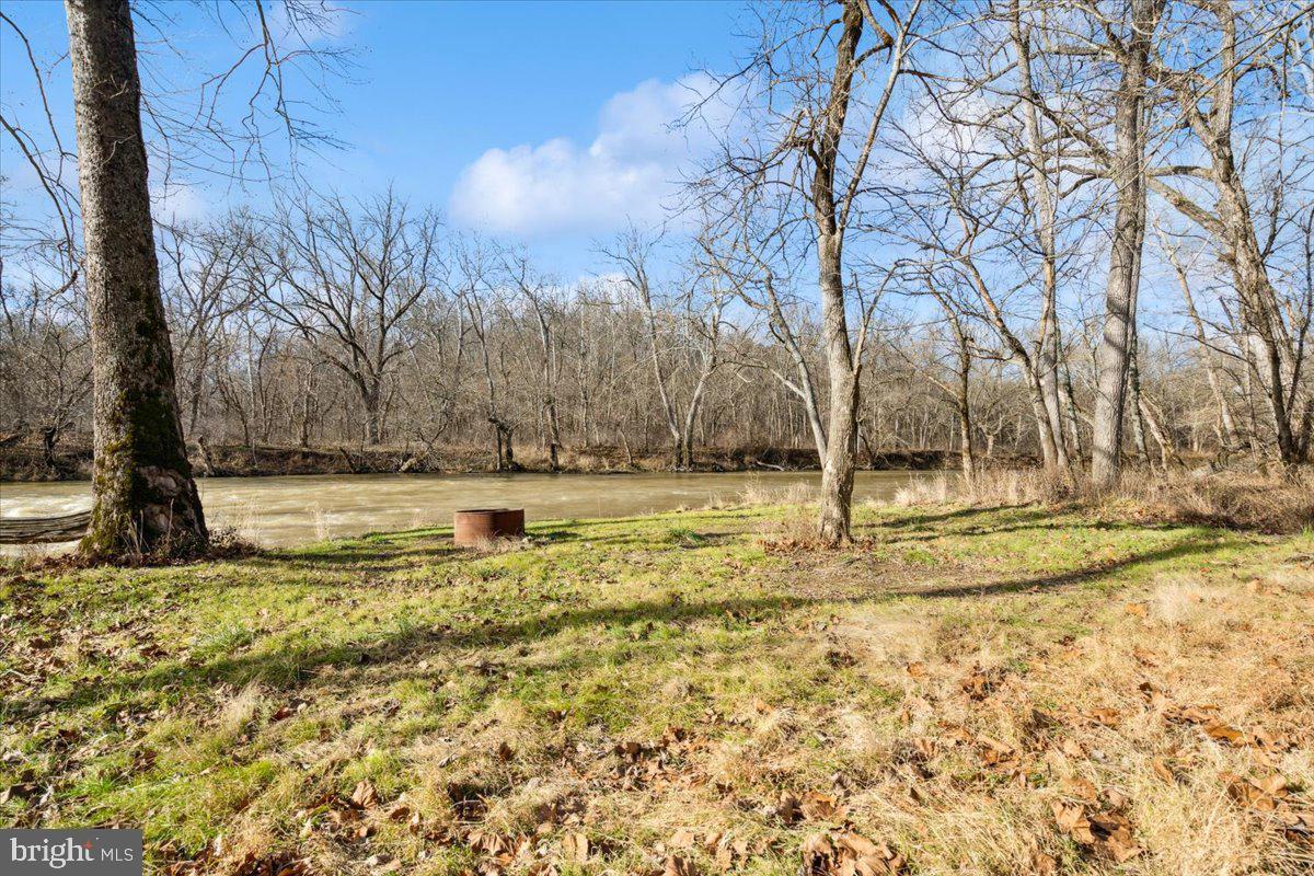 GREYSTONE ON THE OPEQUON - Residential